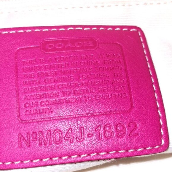 COACH AUTHENTIC WHITE HAMPTON HOBO IN EXCELLENT CLEAN CONDITION - Picture 3 of 7